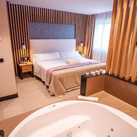 Felix Hotel 4*