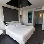 Felix 4*