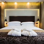 Felix Hotel