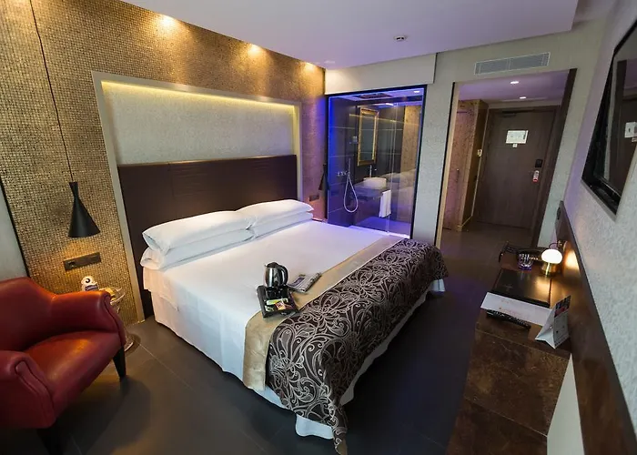 Felix Hotel
